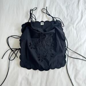 Helsa kisten top black embroidered cami top